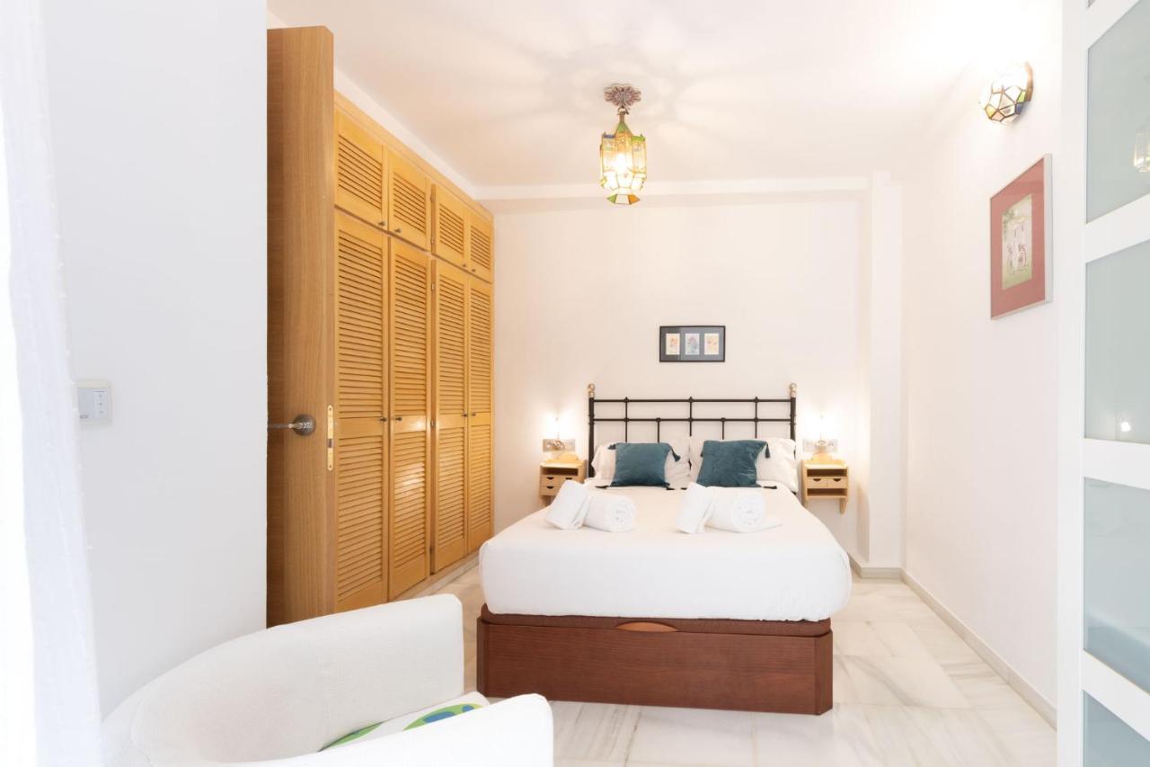 Goles Courtyard With Parking By Valcambre Apartment เซบีญา ภายนอก รูปภาพ