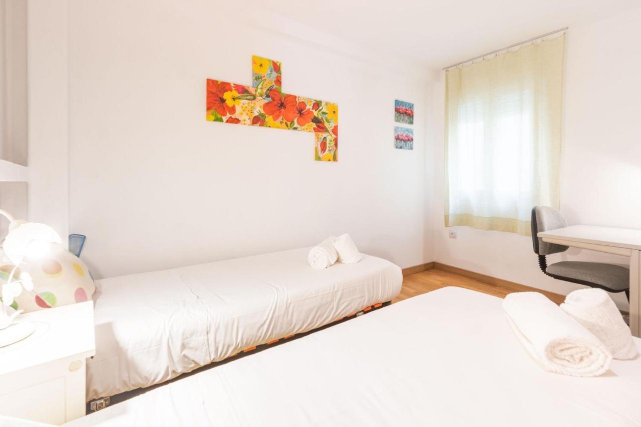 Goles Courtyard With Parking By Valcambre Apartment เซบีญา ภายนอก รูปภาพ
